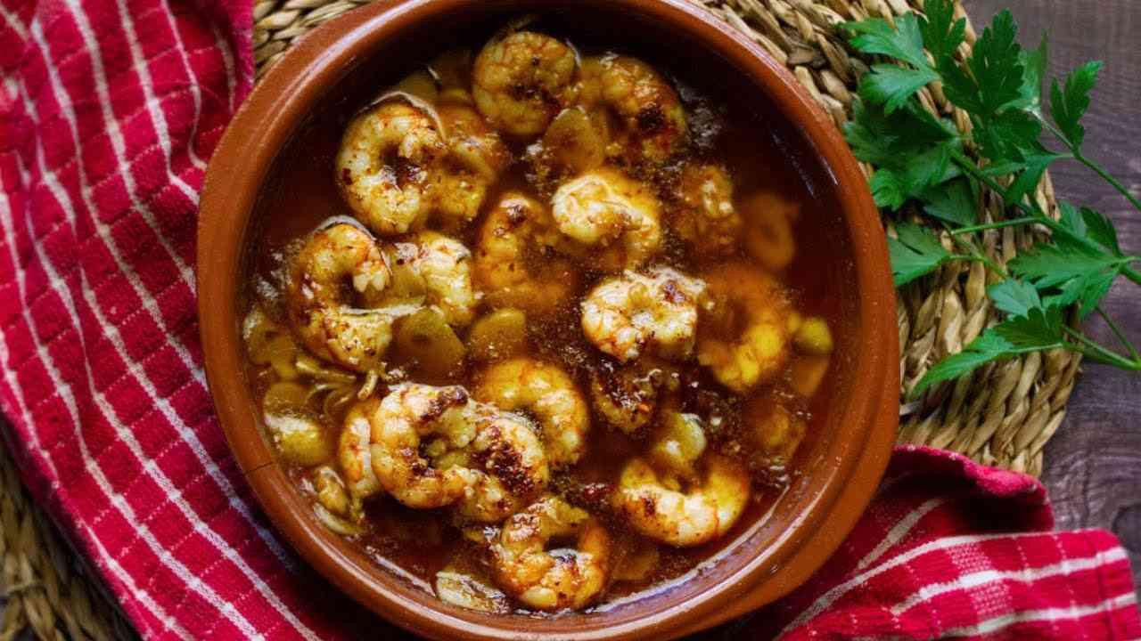 Spanish Garlic Prawns (Gambas al Ajillo) Recipe
