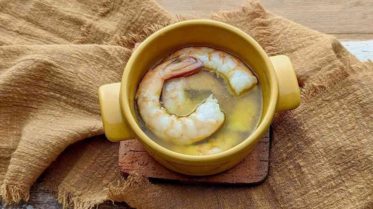 Spanish Garlic Prawns (Gambas al Ajillo) Recipe