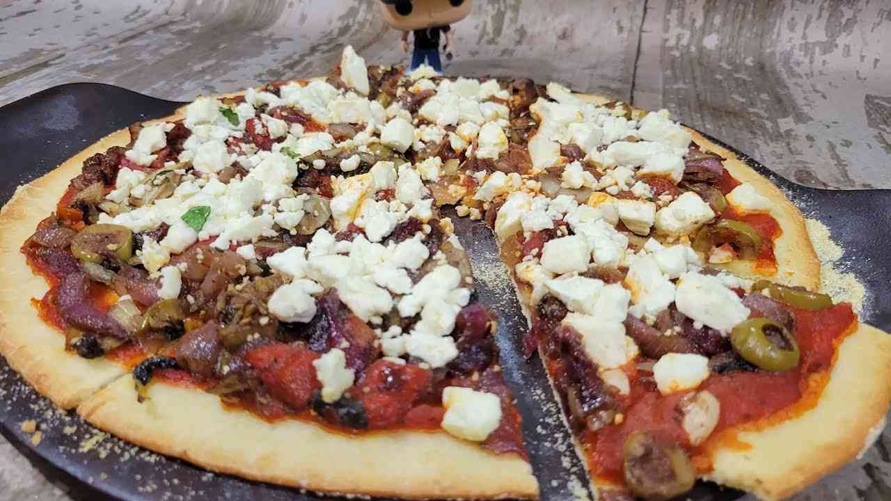 Mediterranean Pizza
