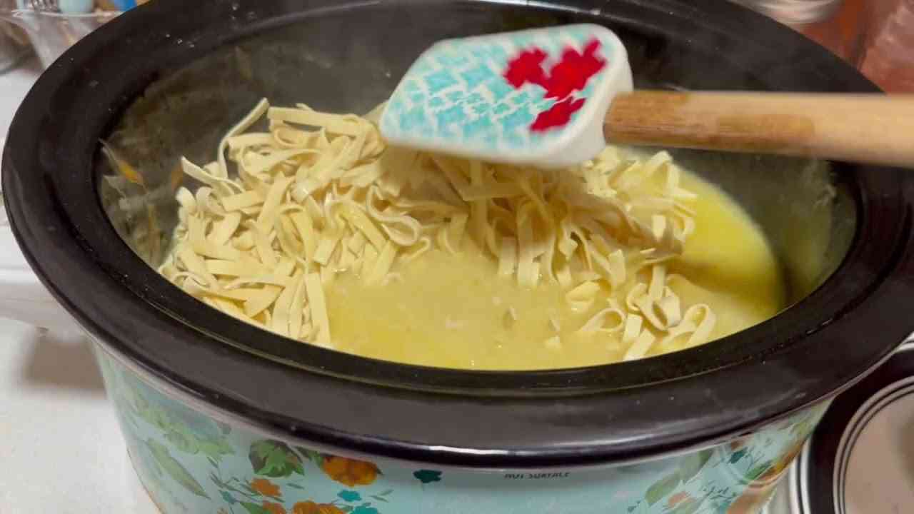 Crockpot Chicken and Noodles (Comfort Food Classic)