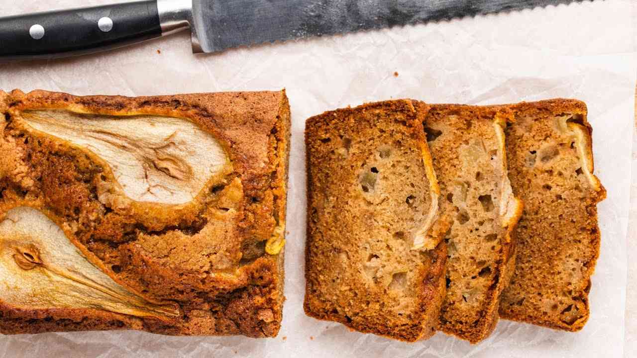 Autumn Spice Pear Bread Delight
