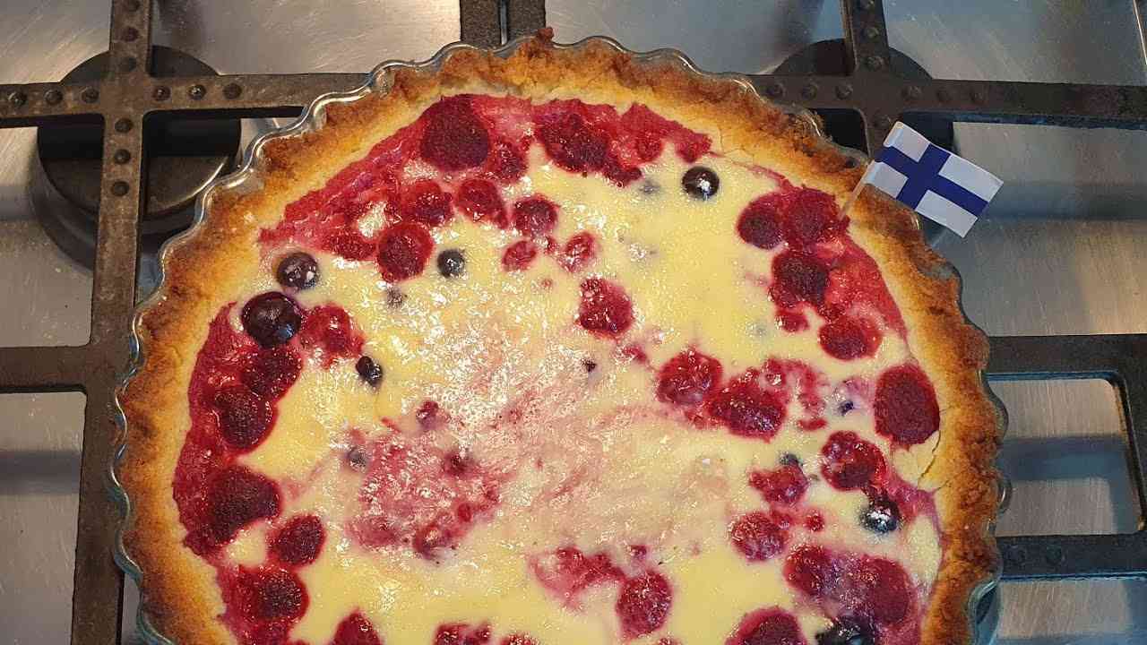 Golden Goumi Glow Pie