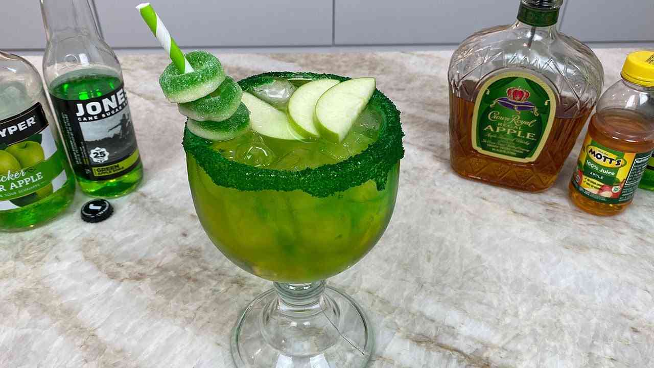 Crisp & Smooth — Crown Apple Drink Recipe