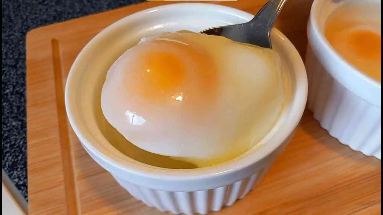 Air Fryer Poached Eggs – Quick & Mess-Free