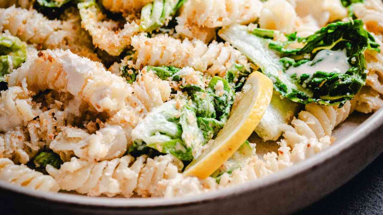 Macaroni Grill Caesar Salad Dressing (Copycat Recipe)