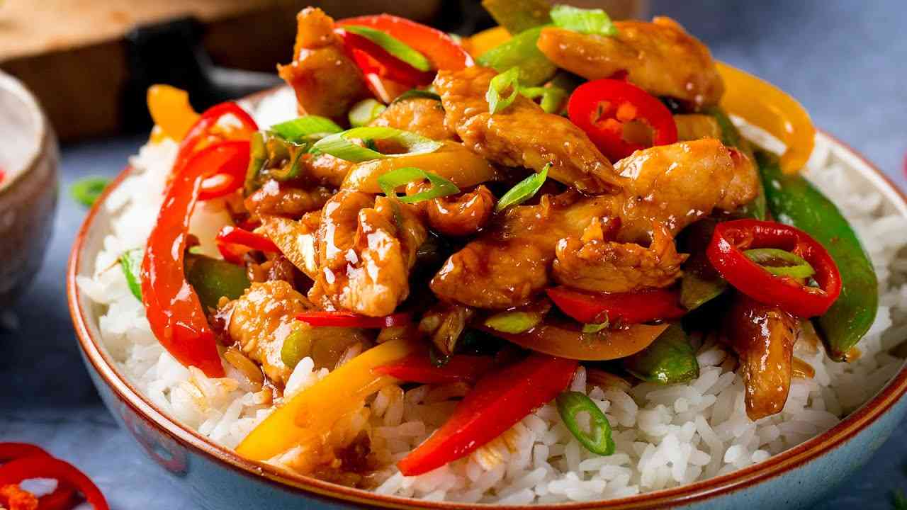 Crispy Chicken Stir-Fry with Cornstarch